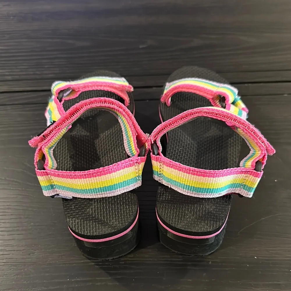 The Children's Place Pink and Black Sandals with Velcro Straps